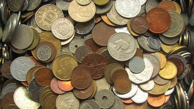 Металеві монети з усього світу