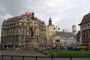 Площа Адама Міцкевича у Львові.