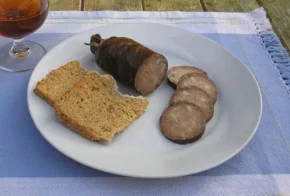 Французська ковбаса під назвою "Andouille de Vire"
