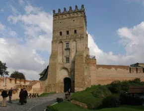 Лицарський замок в Луцьку Лицарський замок в Луцьку