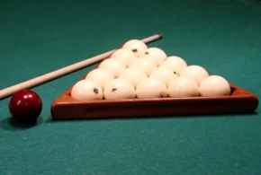 Комплект аксесуарів для гри у більярд