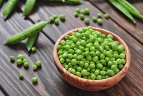 Свіжий зелений горошок