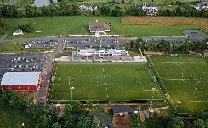 Evergreen Sportsplex - спортивний комплекс