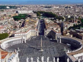 Вид на площу Святого Петра