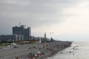 Пляж у місті Батумі, Аджарія.
