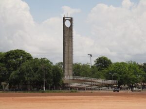 Пам'ятник лінії екватора, Макапа, Бразилія.