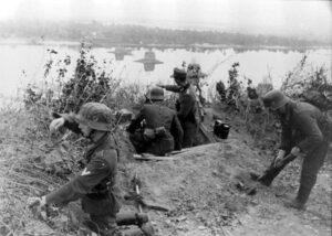 Німецькі солдати займають оборону на Дніпрі