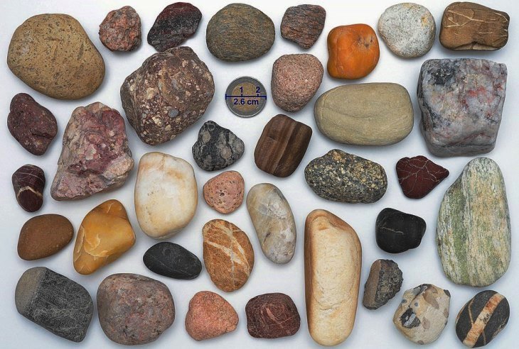 Добірка каменів (мінералів)
