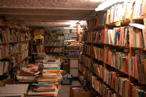 Книжковий магазин секонд-хенд