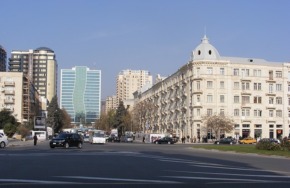 Баку - столиця і найбільше місто Азербайджану