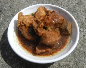 Кухня Філіппін: Адобо з курки Кухня Філіппін: Адобо з курки