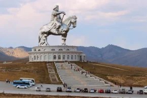 Туристичний комплекс "Статуя Чингісхана"