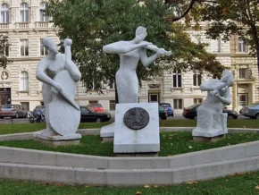 Монумент Вівальді