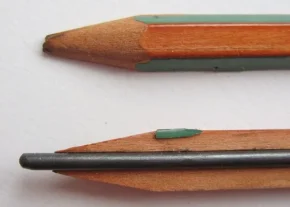 Графітовий олівець у розрізі